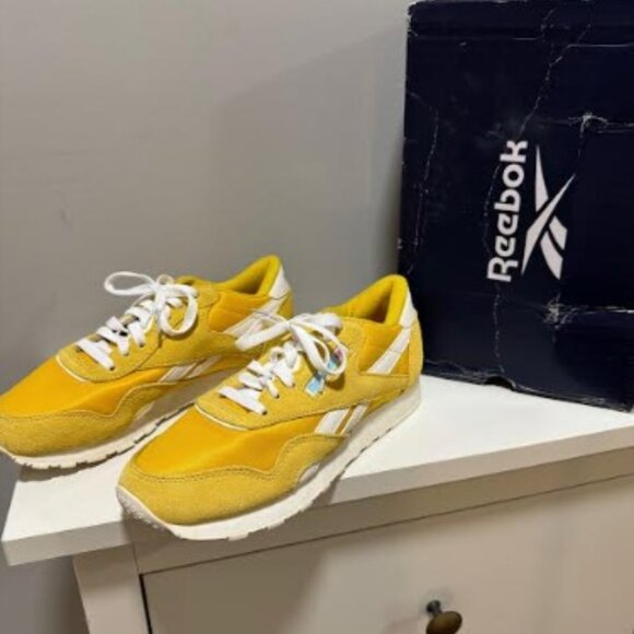 Reebok Women's Classic Nylon Fashion Sneaker in Yellow and Chalk - Picture 3 of 9